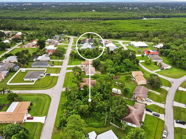 912 SE Thornhill Dr, Port Saint Lucie, FL 34983