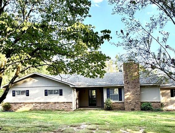 2nd image of 55 Lakeside Rd