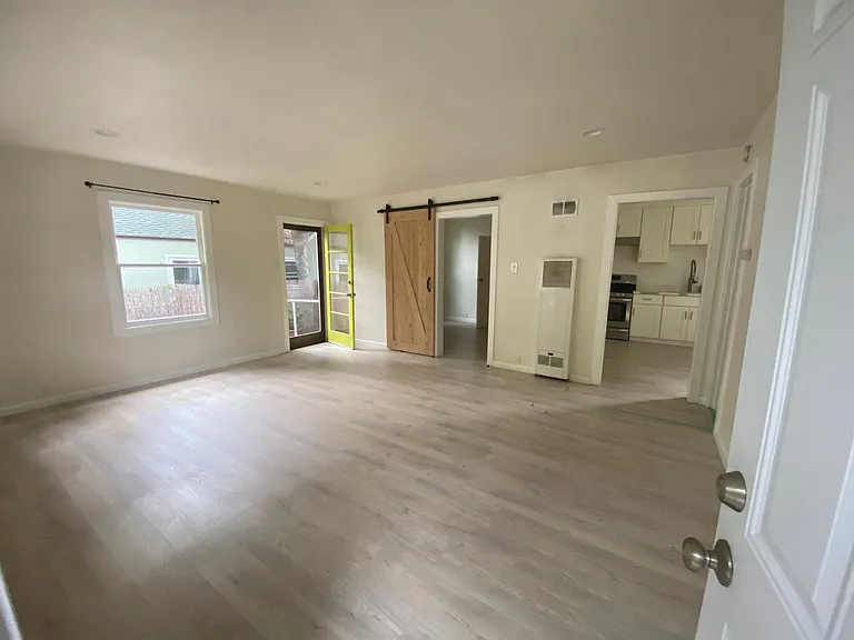 308 Elm St — Photo 3