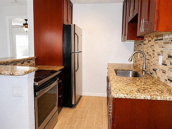 4th image of 14026 E Parsley Dr