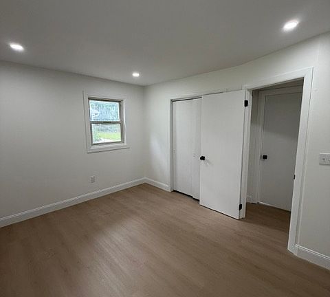 5th image of 355 Toms River Rd