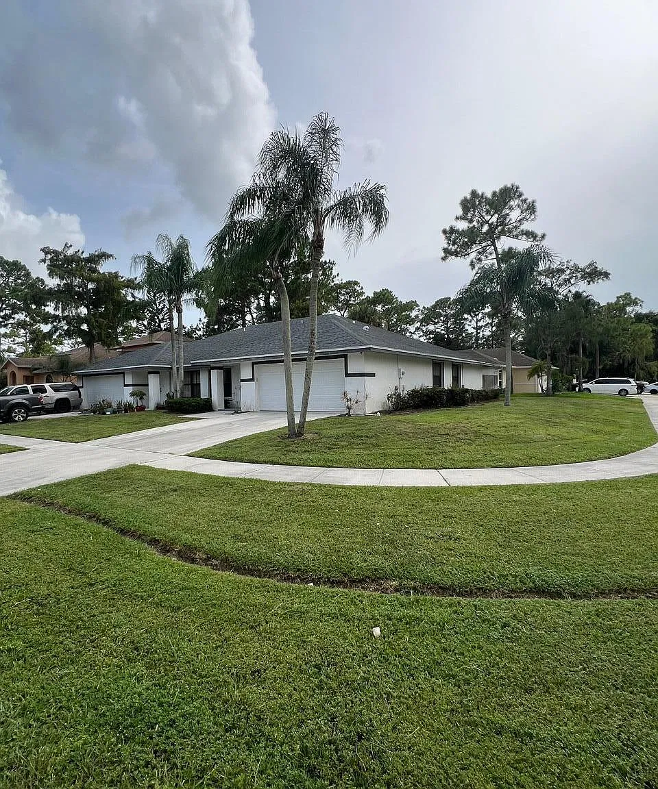 3 bed, 2.0 bath, 1398 sqft, $3,000 — Photo 2