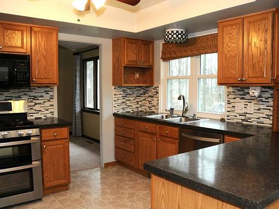 Beautiful kitchen.