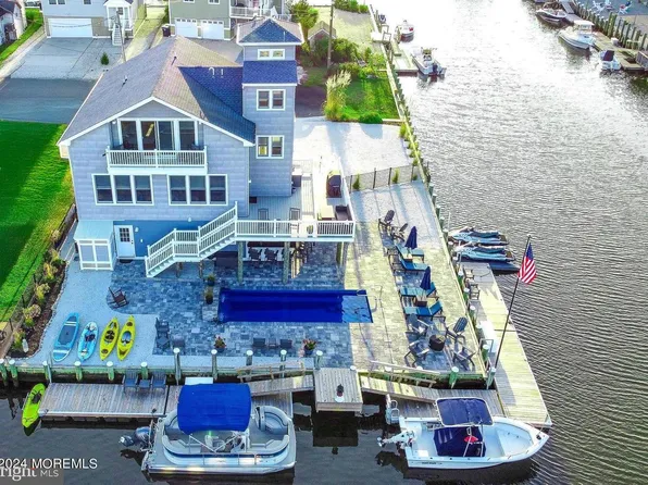 16 Chesapeake Court, Little Egg Harbor, NJ 08087