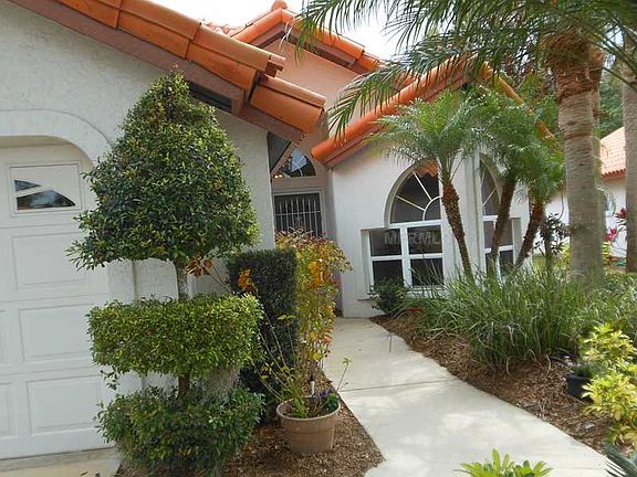 2nd image of 948 Harbor Town Dr