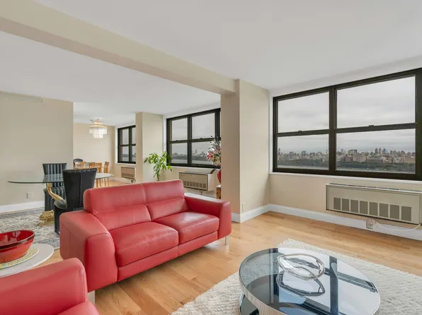 7004 Blvd East image 25 of 39