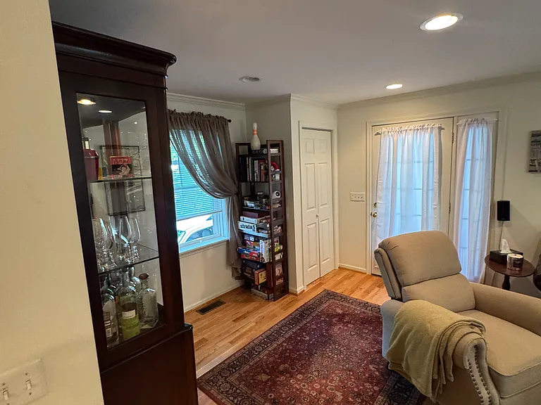 11 Donlon St — Photo 17
