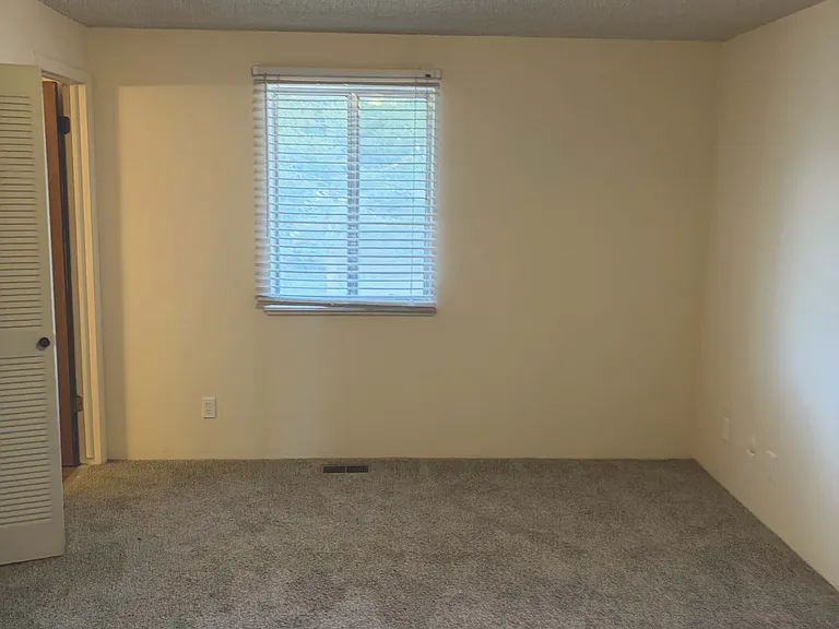 353-359 S White Cloud Dr #4 — Photo 11