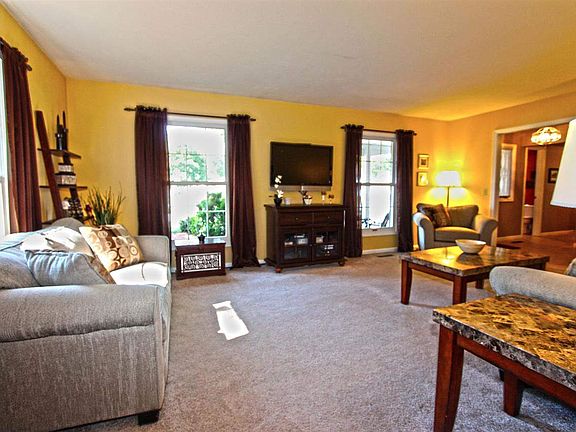 5th image of 26225 Hilly Ln