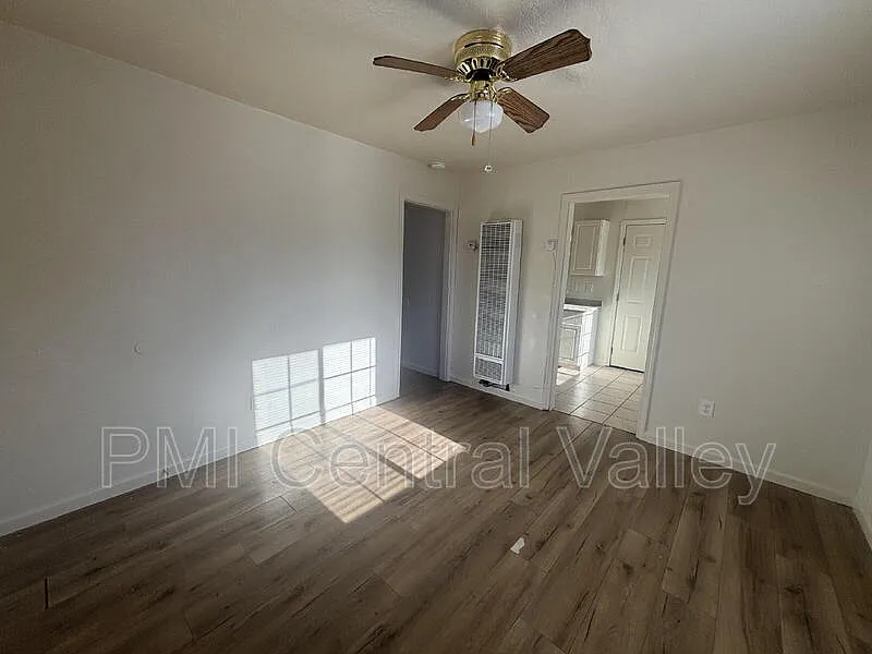 1 bed, 1.0 bath, 400 sqft, $1,350 — Photo 3