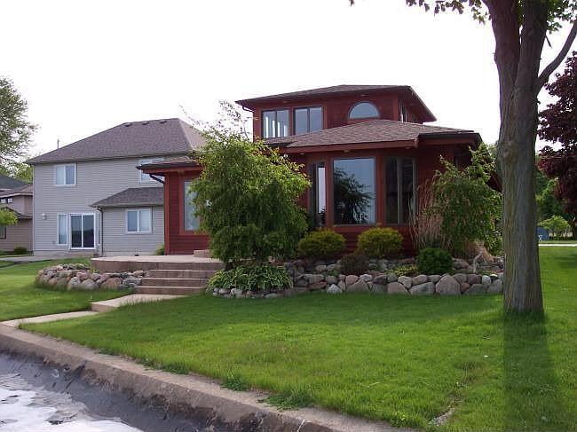 2nd image of 591 Pearl Beach Rd
