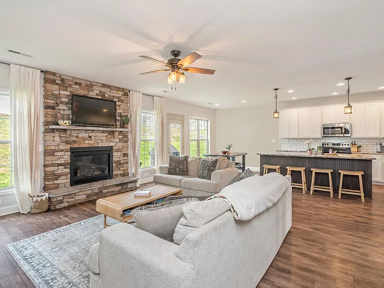 12629 Hartsfield Ln — Photo 11