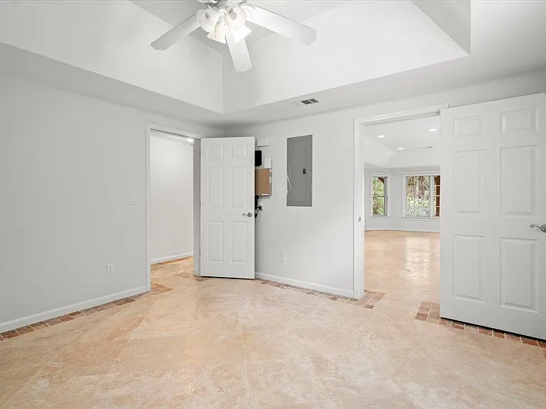 875 Wescott Ln — Photo 61