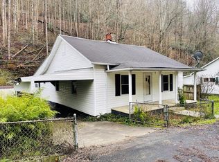 414 Lower Bearwallow Rd, Dante, VA 24237