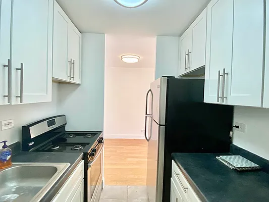 Rented by Bruma Realty LLC | media 3