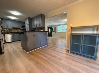 9802 Brightlea Dr, Vienna, VA 22181