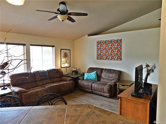 And your cozy living room...