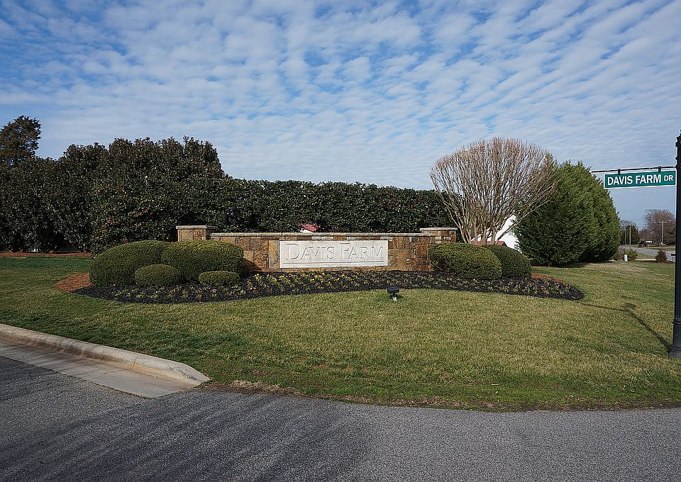 Davis Farm entrance