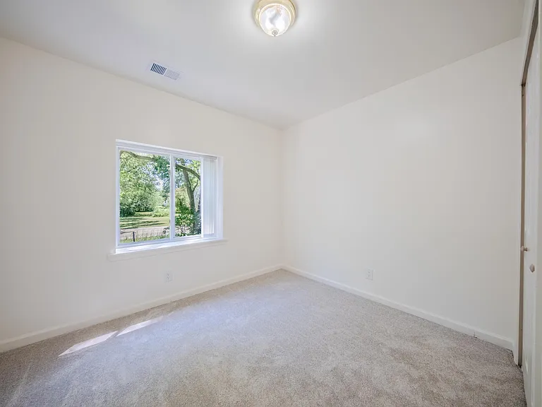 2472 Hawks Ave #2 — Photo 15
