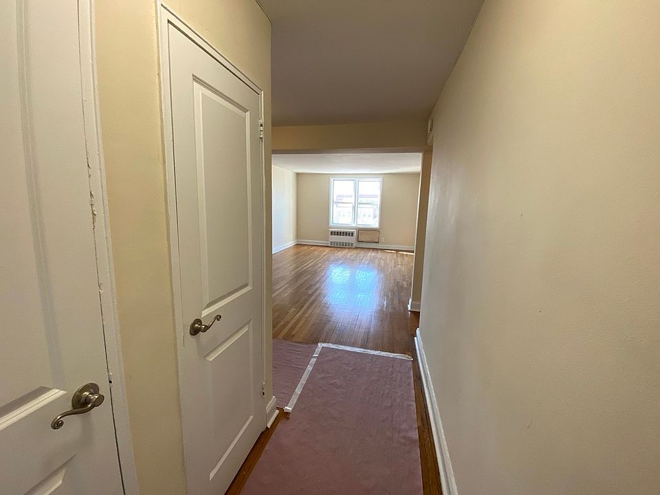 1st image of 8797 25th Ave #5R