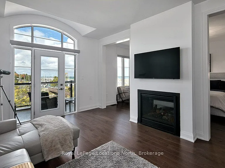 11 Bay St E #6 — Photo 13