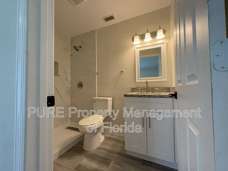 5485 SE 30th Pl #B — Photo 25