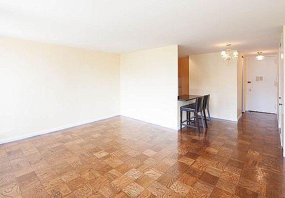 3rd image of 333 E 30th St APT 8E
