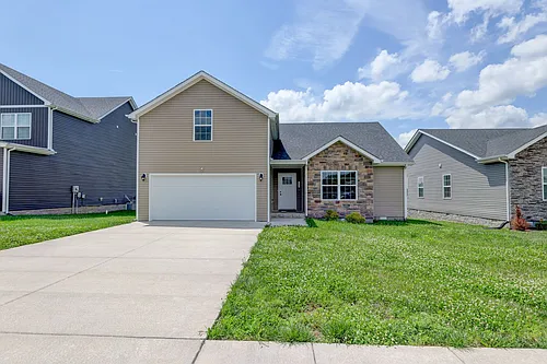 390 Pinkston Ct Photo 1