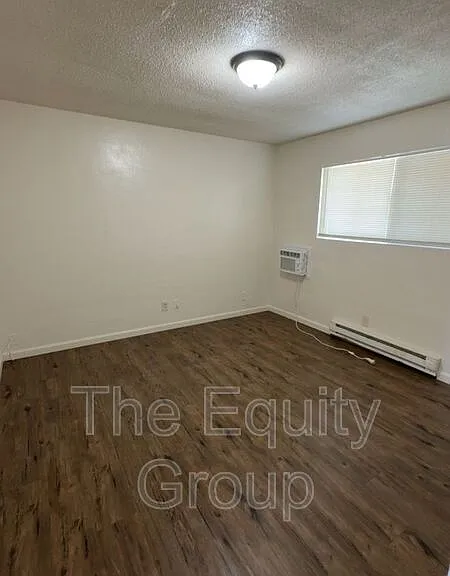 352 S Blackstone St #8 — Photo 12