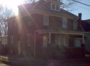 549 E State St, Huntington, IN 46750