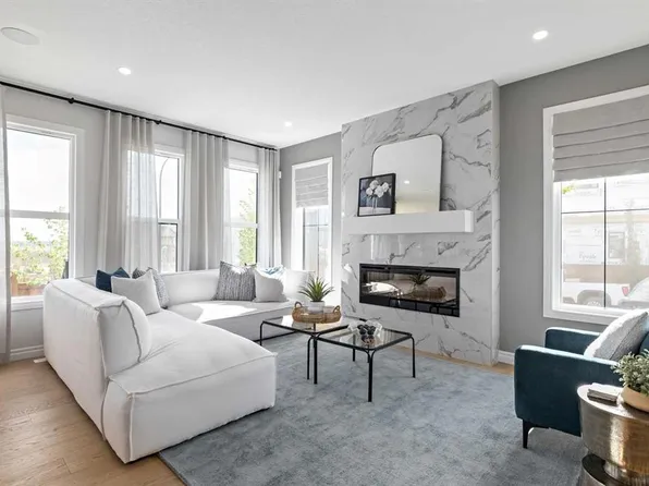 78 S Heartwood Villas SE, Calgary, AB T3S 0R7