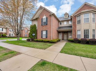 49328 Silver Birch Cir, Shelby Township, MI 48315