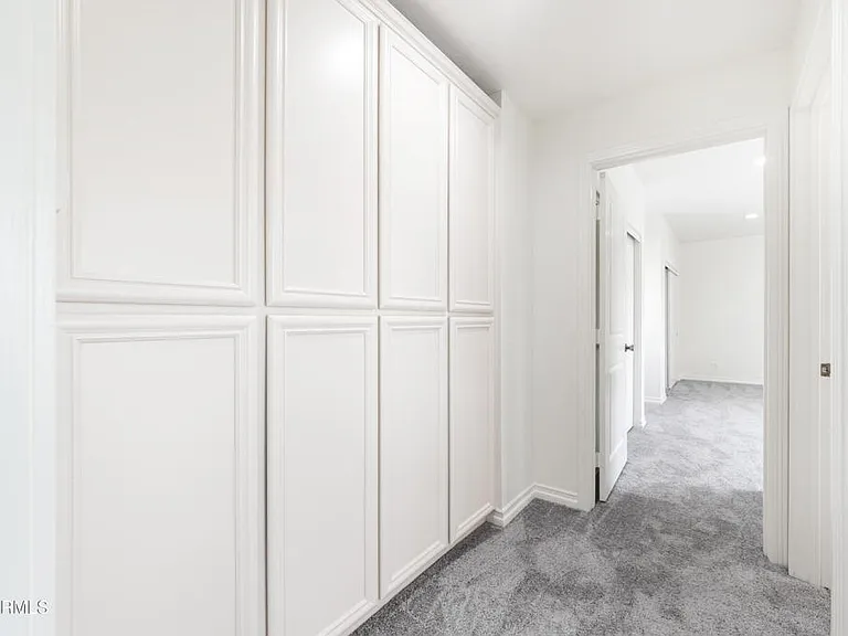 693 Cypress Ave — Photo 16