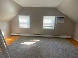 16 Stonecutter Rd #2F, Levittown, NY 11756