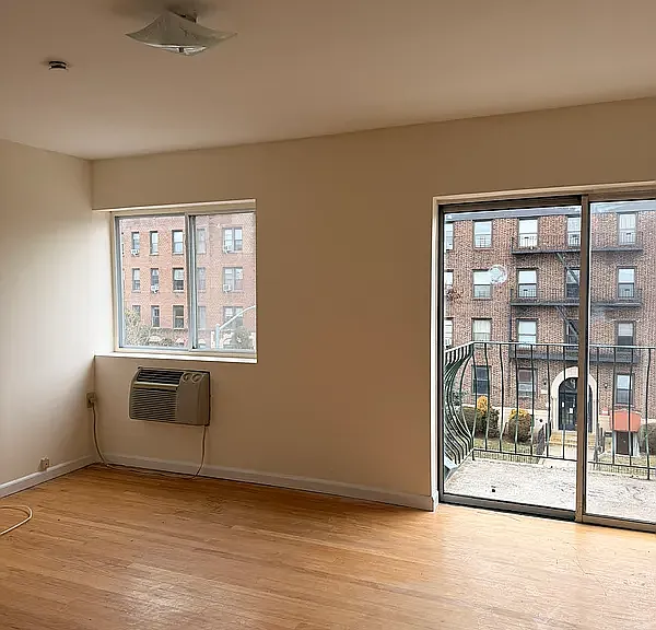 119-54 Metropolitan Ave #4A — Photo 2