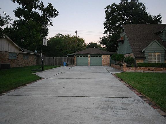 No need to worry about parking space for family and friends.