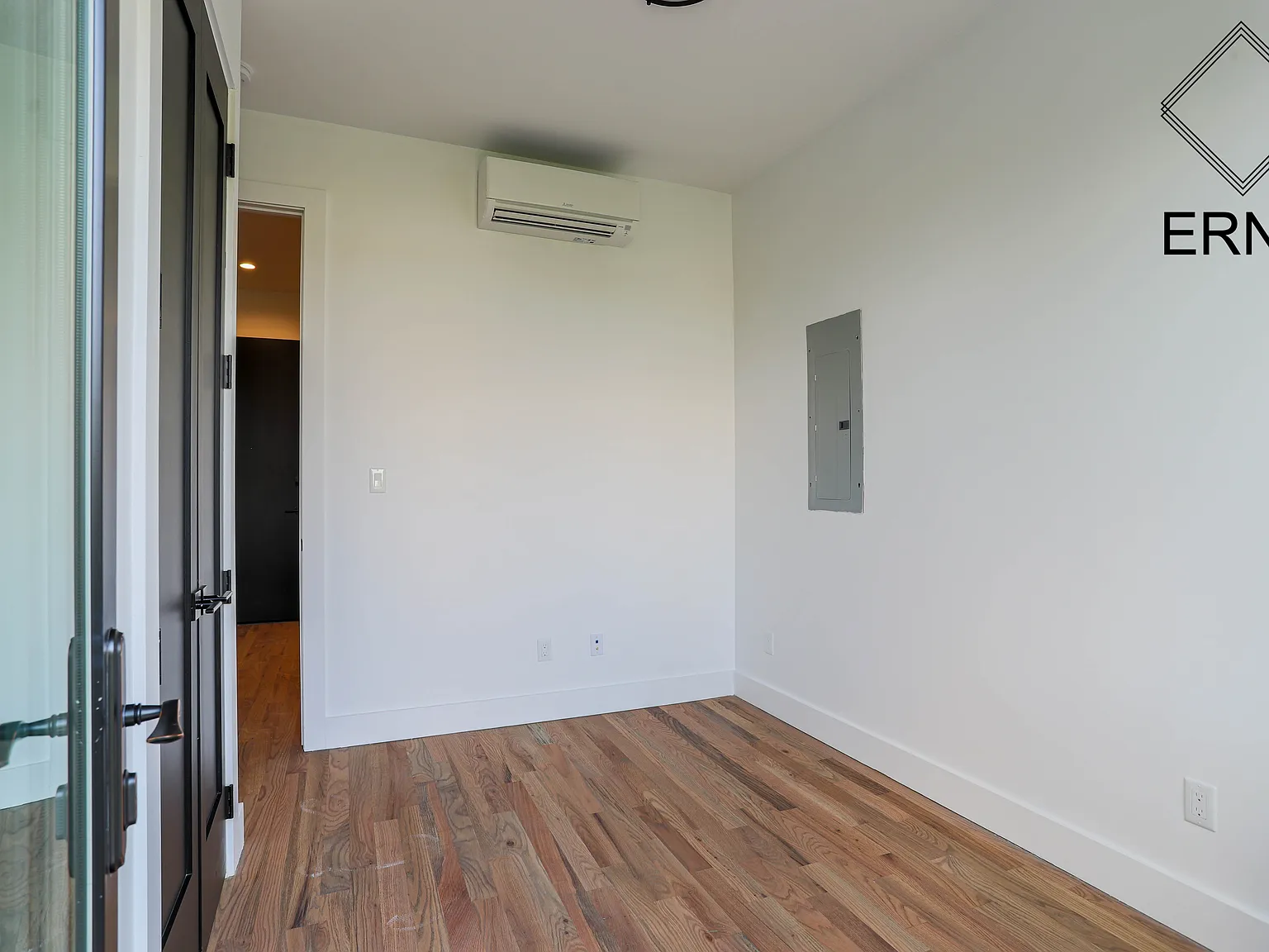 1626 Brooklyn Avenue — Photo 3