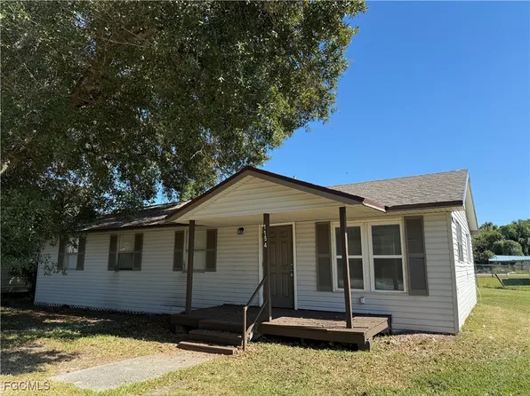 1154 Gamble St, Moore Haven, FL 33471
