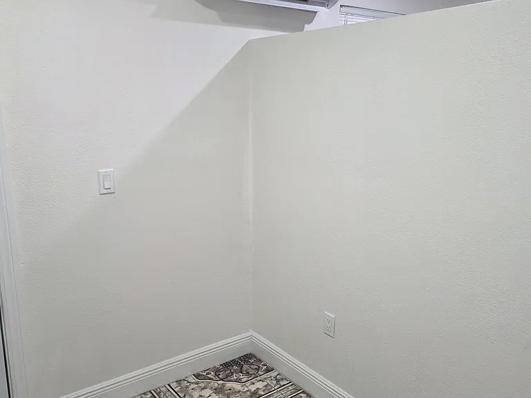107 Valley Cir #A — Photo 9