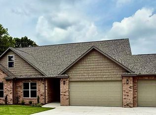 27 Blairgowrie Dr, Bella Vista, AR 72715