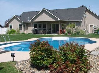 2021 W Winterwood Ct, Nampa, ID 83686