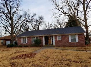 701 E Main St, Tipton, OK 73570