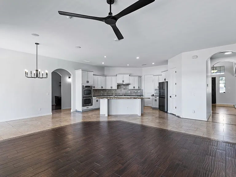21439 E Maya Rd — Photo 11