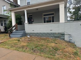 633 6th Ave, Coraopolis, PA 15108