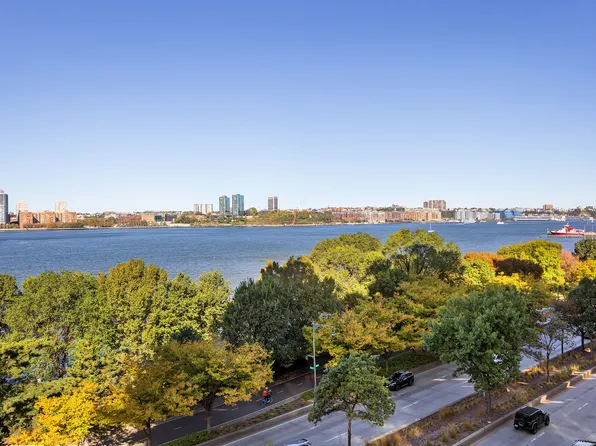 165 Charles Street image 5 of 17