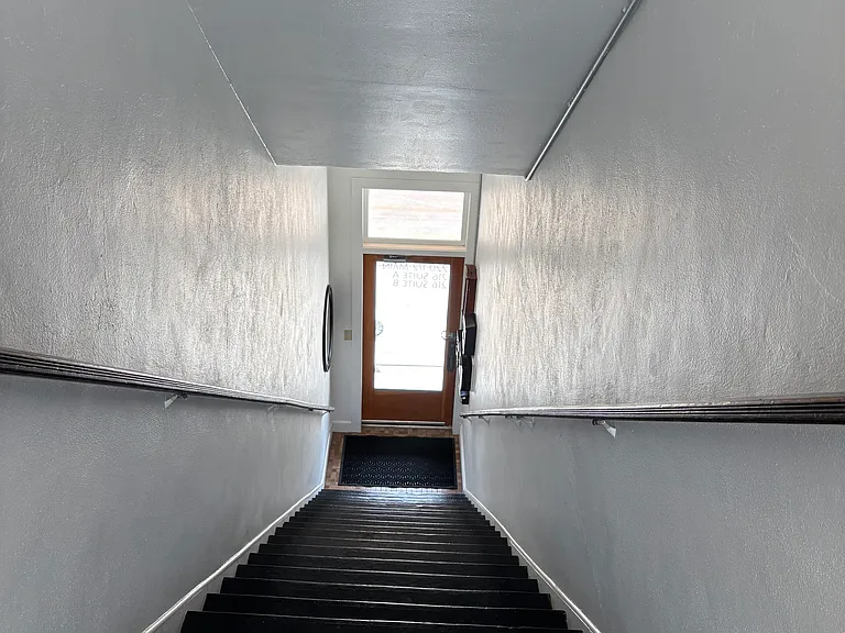 216 Main St #B — Photo 24