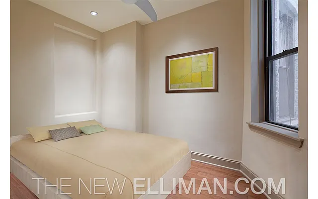 Sold by Douglas Elliman | media 11
