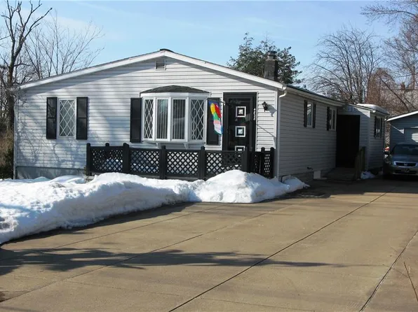 4828 Summer St, Erie, PA 16509