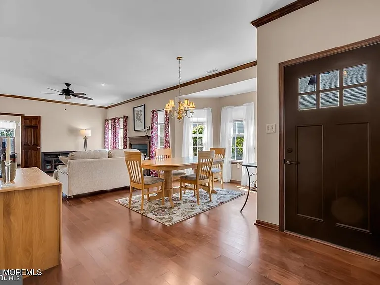65 Summerhill Dr — Photo 17