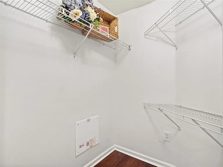 852 Lantern Way — Photo 35